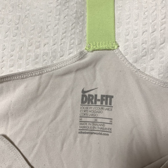 Nike dri-fit tank - Picture 3 of 3